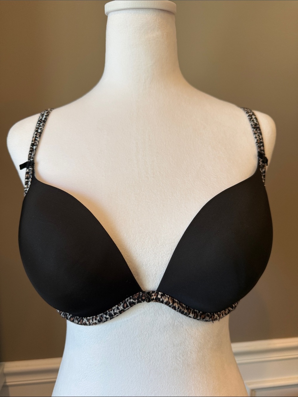 Victoria's Secret Black Bra with Leopard-Print Trim